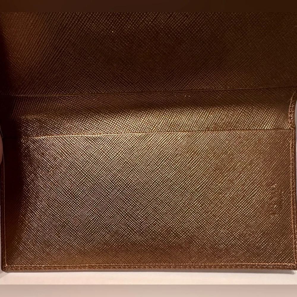 SOLD!💎Prada Saffiano Bronze Wallet-EUC - Picture 7 of 15